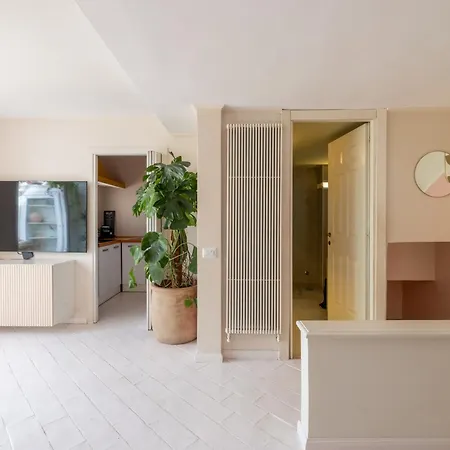 Aria Penthouse & Garden Rom