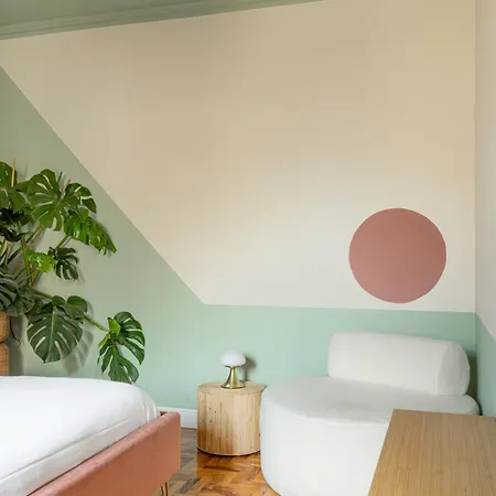 Aria Penthouse & Garden *